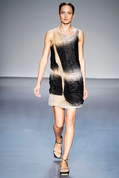 Look 17